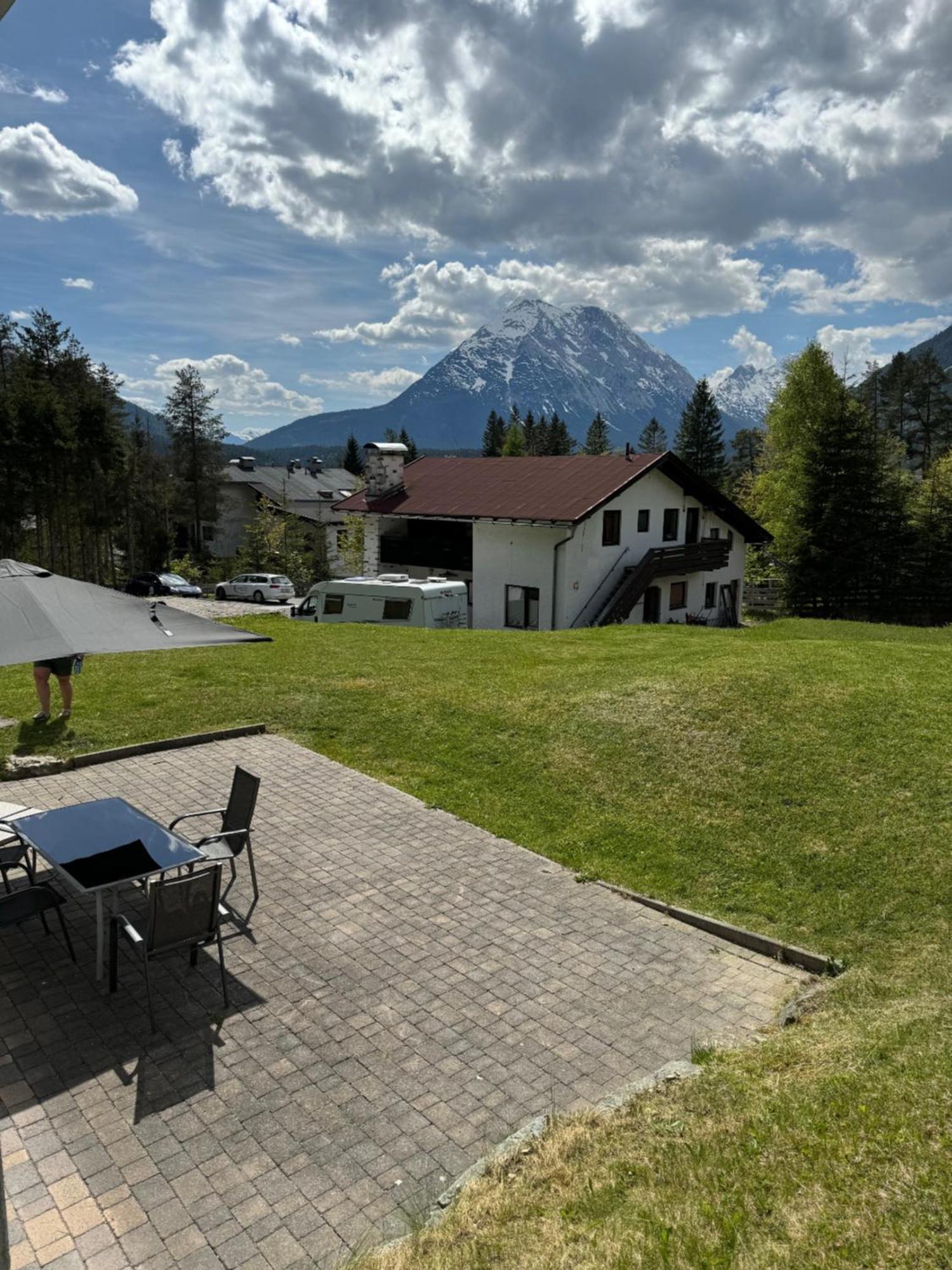 Alpenmond Appartment Halbmond 로이타쉬 외부 사진