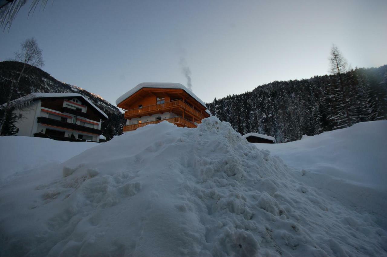 Alpenmond Appartment Halbmond 로이타쉬 외부 사진